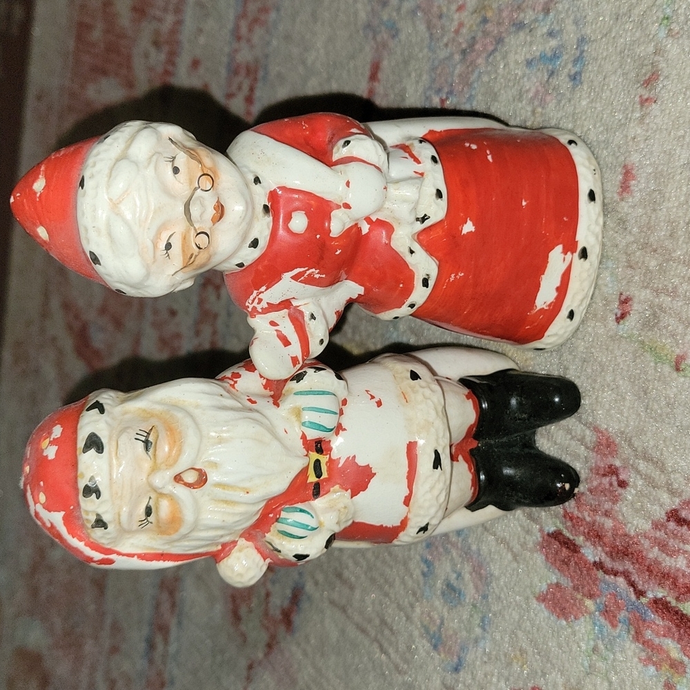 Vintage Mr. And Mrs. Claus salt and pepper shakers